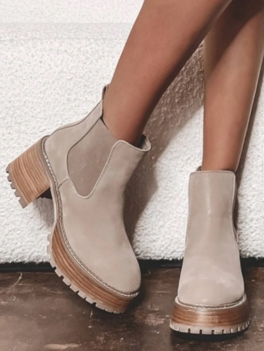 MIA Alejandro Chelsea Ankle Boots Tan Suede Platform Lug Sole Shoes Size 11